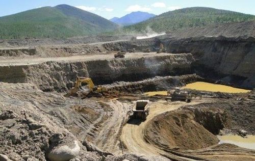 Эквадор улс алт, зэсний асар их нөөцтэй шинэ орд илрүүлснээ зарлалаа  