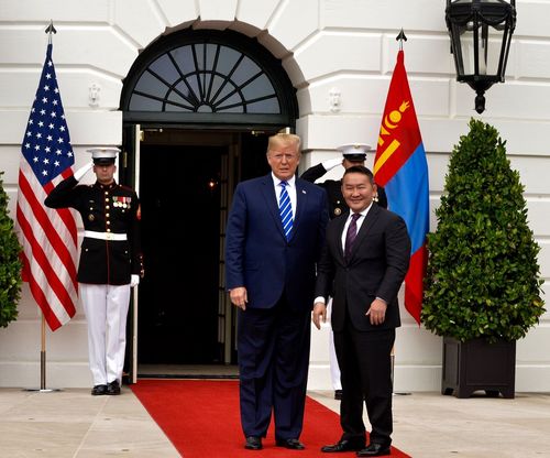 Gazeta: Бүгд Хятадын эсрэг буюу Трамп Монголоос юу хүсэв?