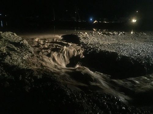 Баянзүрх дүүргийн 11 дүгээр хорооны иргэд үерт боогджээ