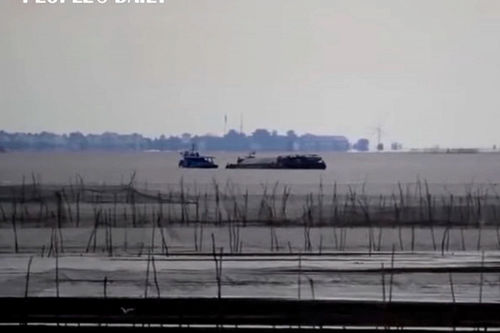 Видео: Эртний байшингуудтай зэрэглээ нууранд үзэгджээ 