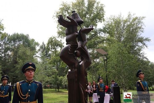 Чернобылийн аврагчдад зориулсан хөшөө босгожээ 
