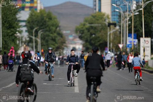 ФОТО: Автомашингүй өдрийн АМРАГЧИД