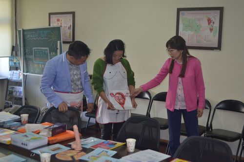 Өсвөр үе, залуучуудад эрүүл мэндийн мэдлэг олгох багш нарыг бэлтгэлээ