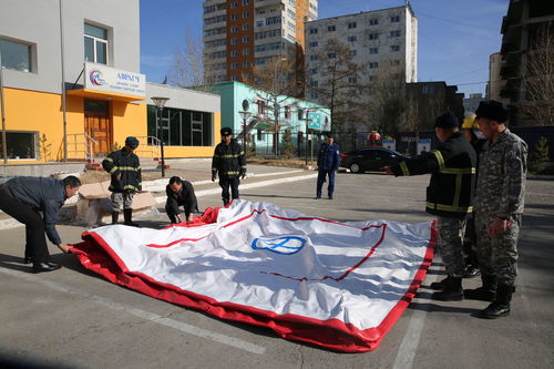 Имарт НОБГазарт аврах дэвжээ бэлэглэлээ