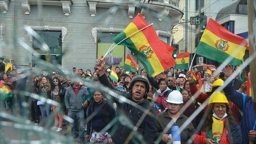 Моралес: Хямралыг тайван замаар шийдвэрлэхийн тулд Боливи руу буцахад бэлэн