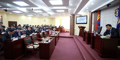 Нийслэлийн удирдах ажилтнуудын шуурхай зөвлөгөөн боллоо