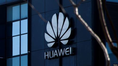 Huawei АНУ-аас нүүж Канадыг зорино