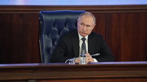 Путин дэлхийн шилдэг зэвсэг боловсруулахыг шаарджээ
