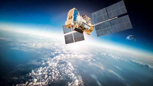 SpaceX  баасан гаригт 60 хиймэл дагуул хөөргөнө