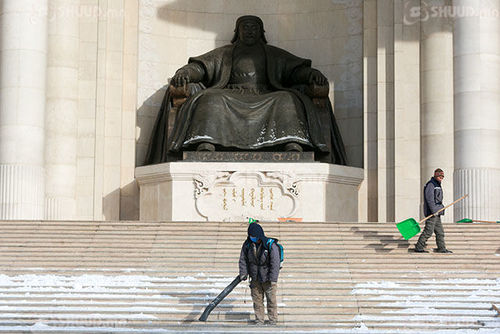 Улаанбаатарт 11 хэм хүйтэн байна