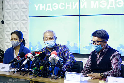 Д.Бор: Хонхтой цэцэрлэгт хүрээлэнг шинэчлэх бус сүйтгэж байна