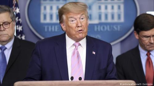 Трамп: Газрын тосны үнэ хасах руу орсон нь түр зуурын үзэгдэл