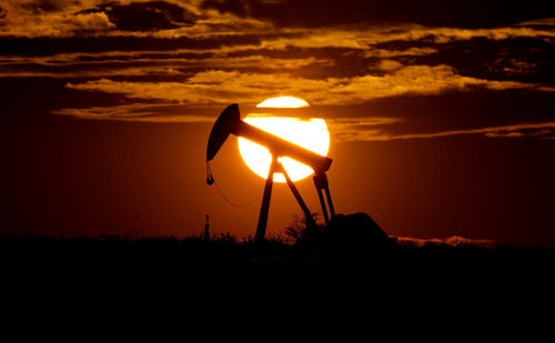 Brent газрын тосны үнэ 5,02 хувиар өсөв