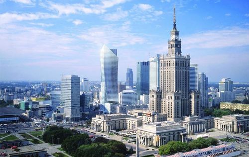 Сангийн яамнаас Польш улсад суралцаж буй оюутнуудын тэтгэлгийг шилжүүлжээ