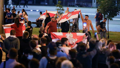 Беларусын эсэргүүцэл: Беларусчуудыг дэмжсэн жагсаал Лондонд болов