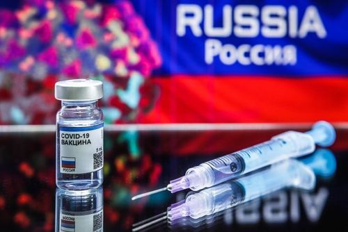 ОХУ: Эмч нар дотоодын үйлдвэрийн вакциндаа итгэхгүй байна