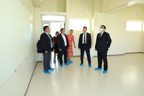 Хүүхдийн аюулгүй байдалд онцгой анхаарахыг барилгын гүйцэтгэгч компаниудад санууллаа