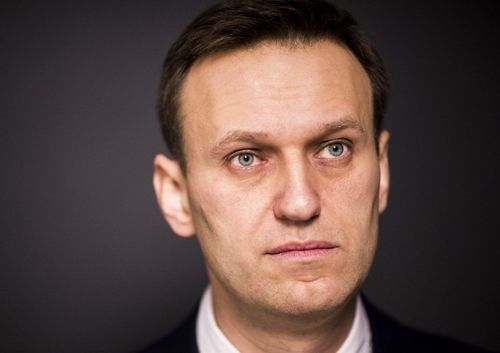 DW: Навальный ухаан ороогүй ч биеийн байдал тогтвортой гэв