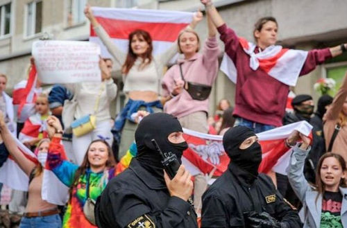 Тихановская: Беларусын эсэргүүцэл зогсохгүй