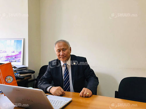 Д.Насанжаргал: Техник, тоног төхөөрөмж дутмагаас ургацынхаа 60 хувийг хурааж байна