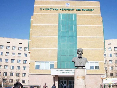 Өвчтөнүүдийн ар гэрийнхэн шалан дээр хонохгүй