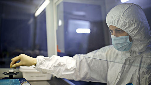 Коронавирус утасны дэлгэц,мөнгөн дэвсгэрт дээр 28 хоног 