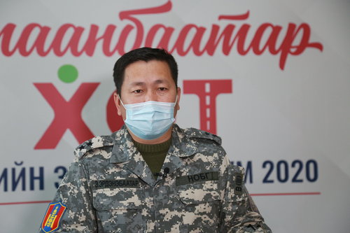 Автобусны буудлын 86 эцсийн зогсоолд хяналтын ажилтан өдөр бүр ажиллаж байна