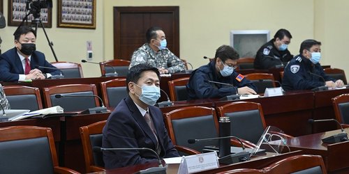 Нийслэлийн удирдах ажилтнуудын шуурхай зөвлөгөөн боллоо