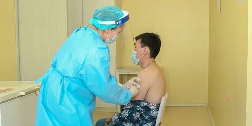 8110 иргэнийг вакцинжуулаад байна