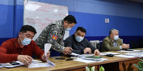 Улаанбаатар хот доторх хүн, тээврийн хэрэгслийн хөдөлгөөнийг 23:00-06:00 цагийн хооронд хязгаарлана