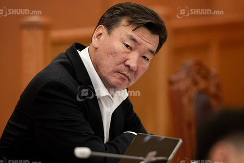 С.Ганбаатар: Засгийн газар ковидийн өмнө бууж өглөө