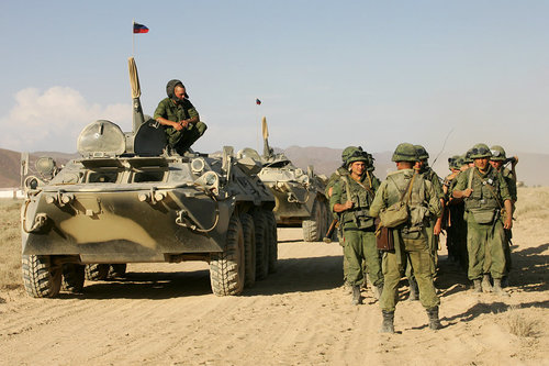 Орос, Тажикистан, Узбекистаны цэргийн сургуулилалт өндөрлөв