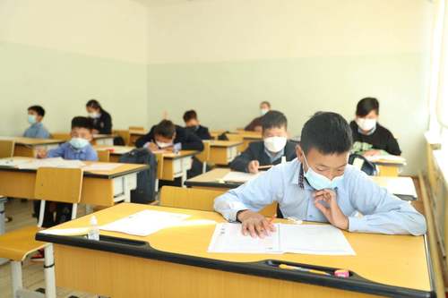 Сурагчдаас хичээлийн хоцрогдолыг тодорхойлох оношлогооны сорил авч байна