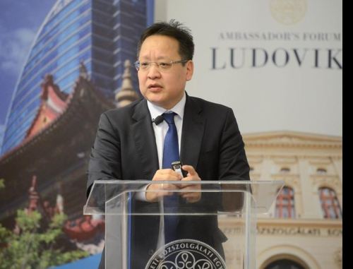 Элчин сайд З.Батбаярыг Унгар улсын Загалмайн гавьяаны одонгоор шагнажээ