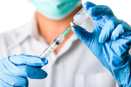 Lancet: Хүмүүсийг вакцины нэмэлт тунд яаран хамруулах нь эрсдэлтэй
