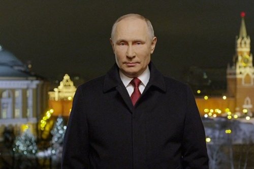 Путин шинэ жилийн мэндчилгээндээ эмч нарт талархал илэрхийлэв