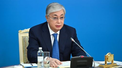 Казахстан: Хий, бензиний үнийг төрөөс зохицуулна