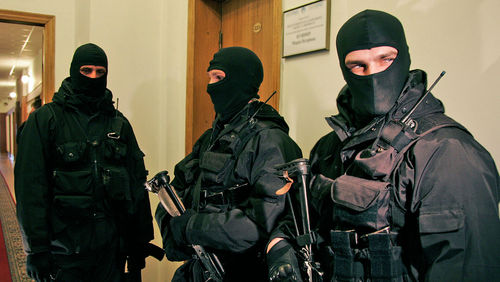 Украинд эмх замбараагүй байдал үүсгэхээр төлөвлөж байсан бүлэг хүмүүсийг баривчилжээ