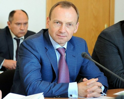 Украины Чернигов хотын дарга Оросын цэрэг бүрийн төлөө 300 доллар амалжээ