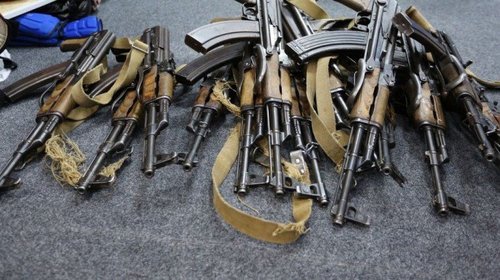 Дайн эхэлснээс хойш украинчуудад олон мянган буу тараажээ