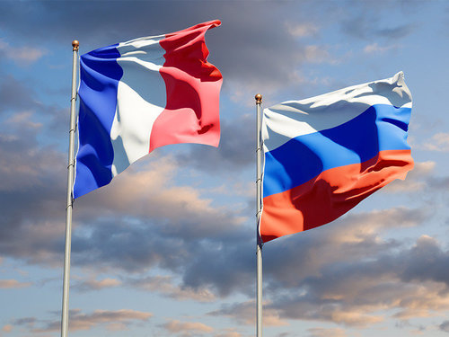Франц Оросын зургаан дипломатыг хөөнө