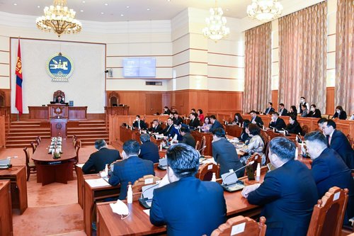 Хууль, тогтоолын төслүүдийг эцэслэн баталлаа
