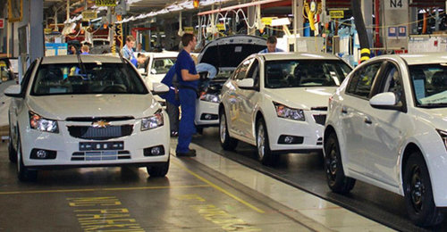 General Motors Оросын зах зээлийг нэг мөр орхисон гадаадын анхны компани боллоо