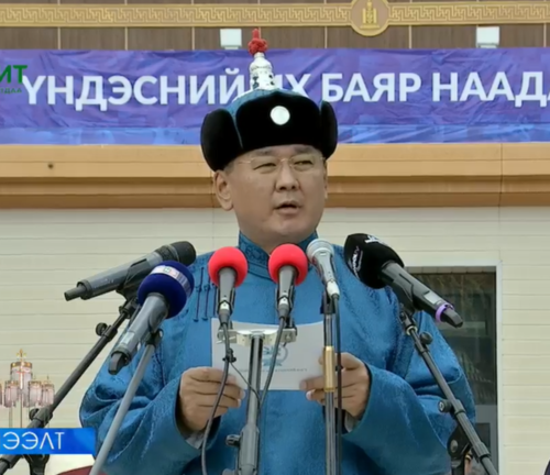 У.Хүрэлсүх: Эзэн Богд Чингис Хааны хөргийг залж, дээдлэн шүтэх зарлигийг Төрийн тэргүүн буулгаж байна