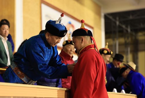 Монгол Улсын НАЧИН цолыг 14 бөхөд олголоо