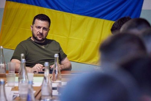 Зеленский: Оросын иргэдийг ЕХ руу зорчихыг хориглох нь хамгийн сайн хориг