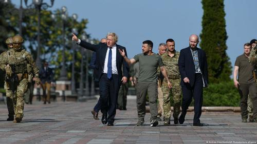 Борис Жонсон: Оросыг сөрөхийн тулд бүсээ чангалцгаая 
