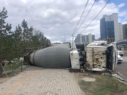 Яармагийн замд авто машин осолдож явган зорчигч гэмтжээ
