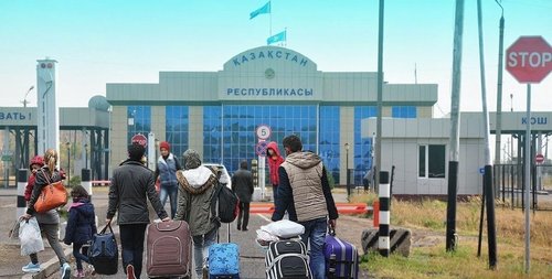 Казахстан дайчилгаанаас зугтсан иргэдийг ОХУ-д шилжүүлэн өгнө