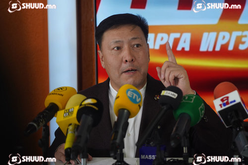 Ж.Батзандан: Надад холбогдох хэрэг удахгүй хэрэгсэхгүй болж, би цагаадна
